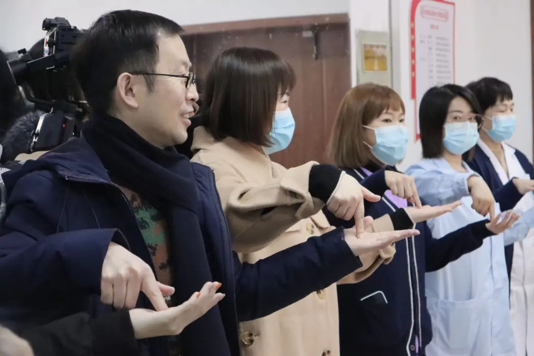 “两邻相约 心灵驿站”开欣心理社区服务机构暨首家社区心理互联网诊室落户铁西兴华街道体育场社区-图片2